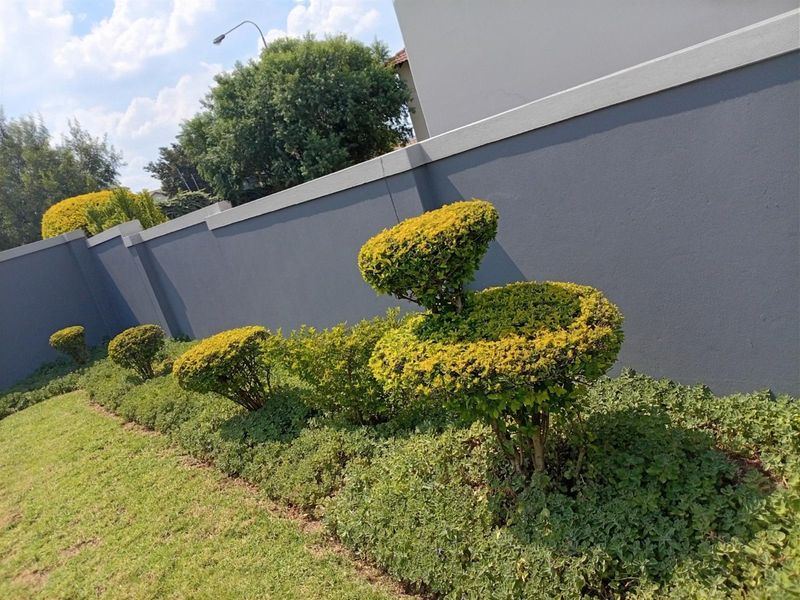 3 Bedroom House For Sale in Thatchfield Close, Thatchfield Estate, Centurion - Photo 5