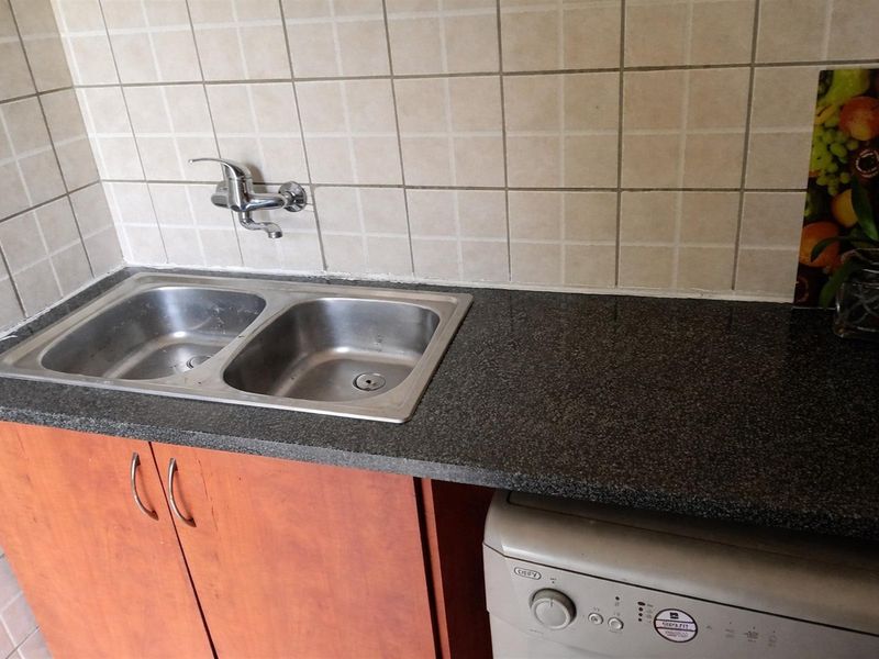 3 Bedroom House For Sale in Thatchfield Close, Thatchfield Estate, Centurion - Photo 10