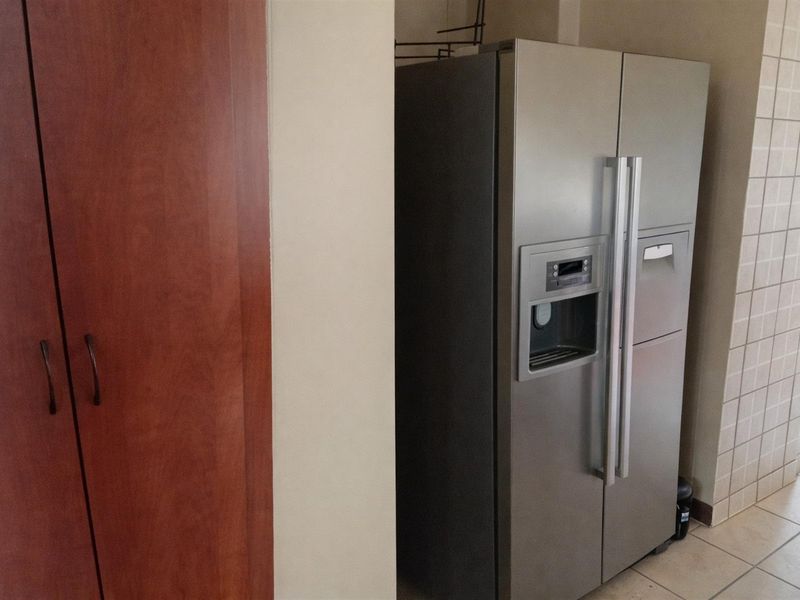 3 Bedroom House For Sale in Thatchfield Close, Thatchfield Estate, Centurion - Photo 9