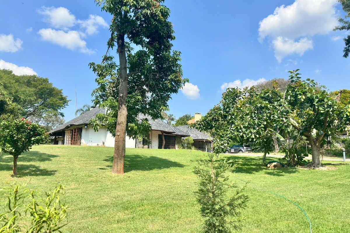 House For Sale in Waterkloof Heights, Pretoria - Photo 2