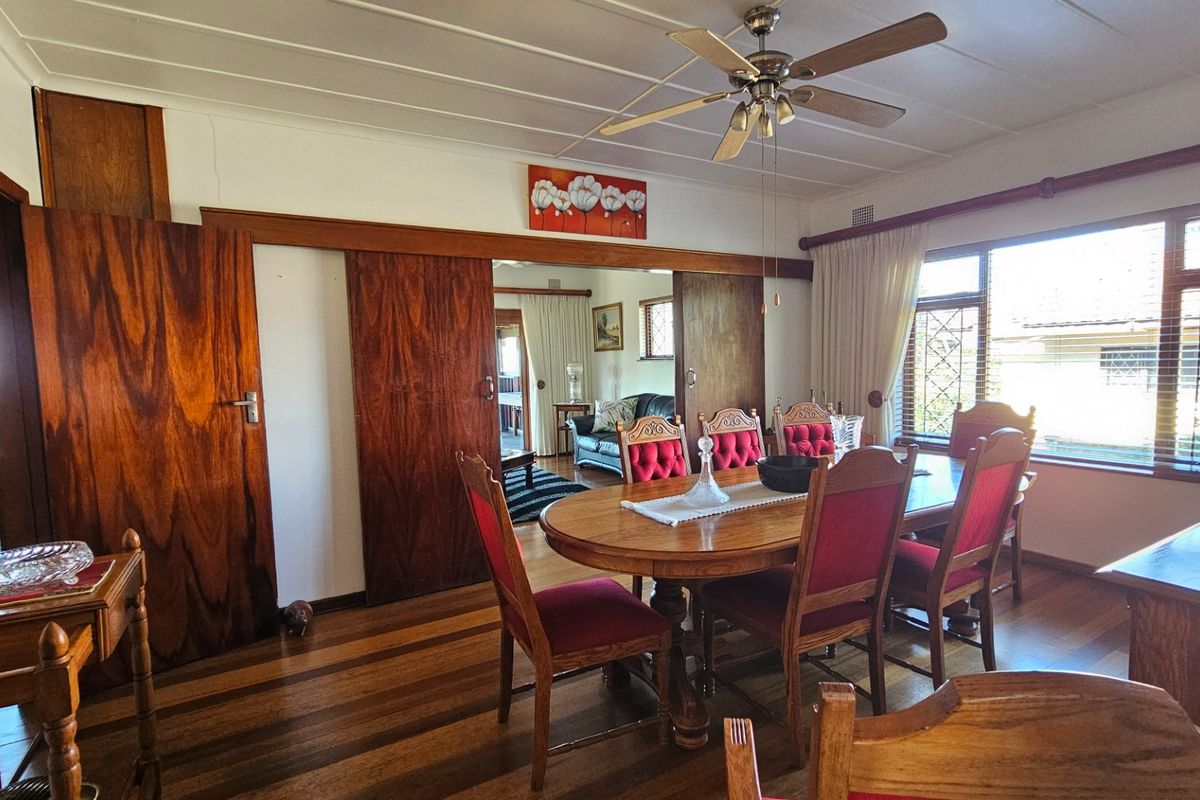 A Coastal Haven with Space to Live, Entertain, and Unwind - Photo 5