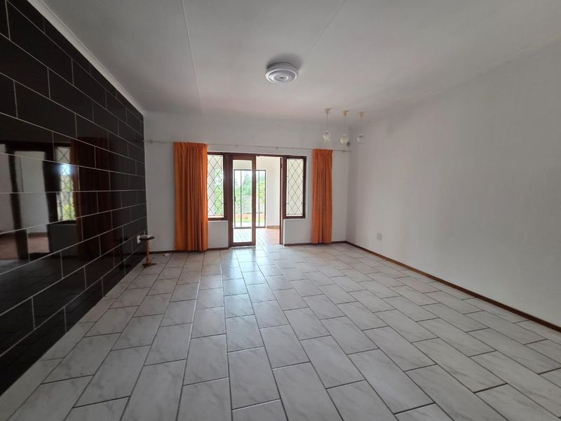 Move-in ready townhome - Photo 8