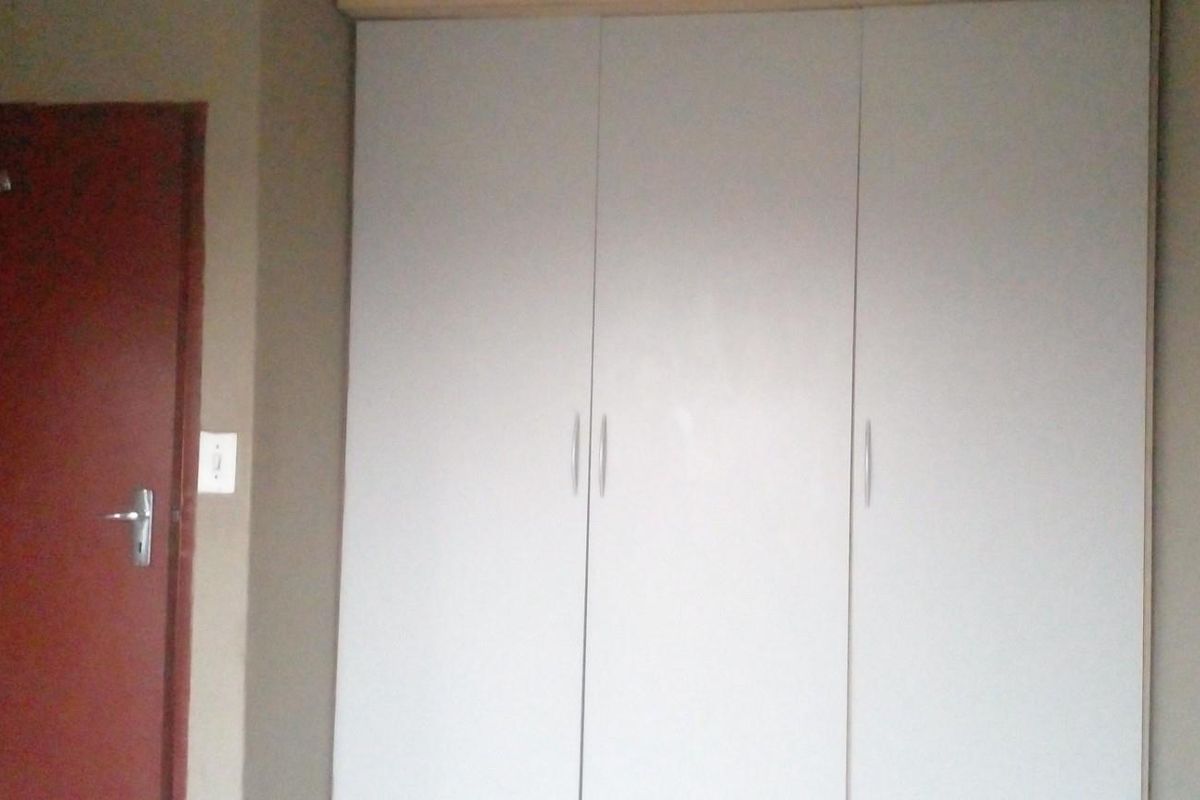 House To Rent in Norkem Park, Kempton Park - Photo 5