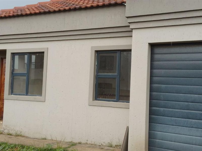 House For Sale in Golden Gardens, Sebokeng - Photo 10