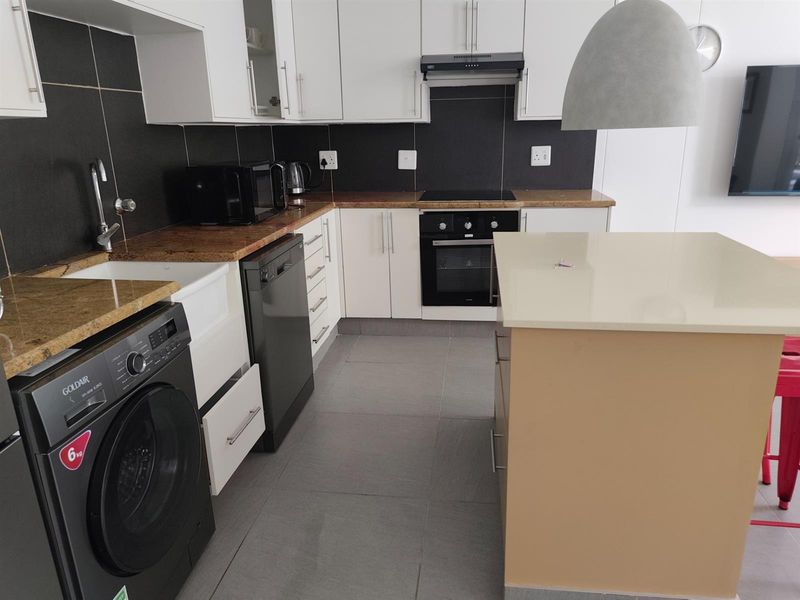 2 Bed 2 Baths Ground floor Apartement - Photo 3