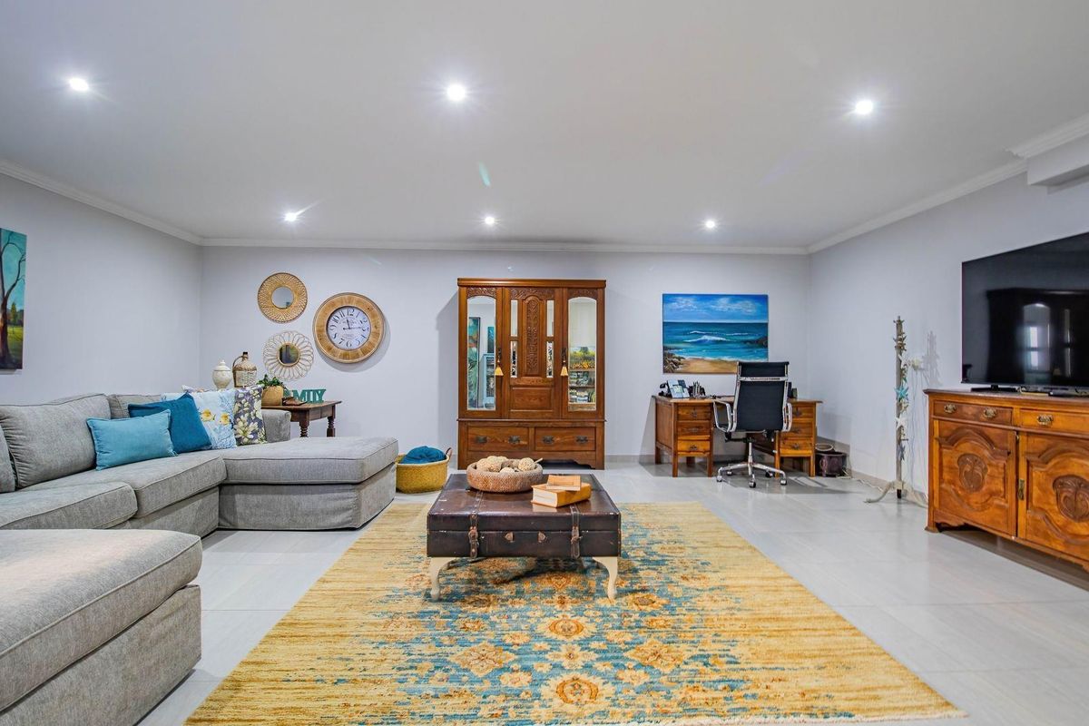 ULTIMATE LUXURY FOR SALE IN MONTE CHRISTO ECO ESTATE, HARTENBOS - Photo 4