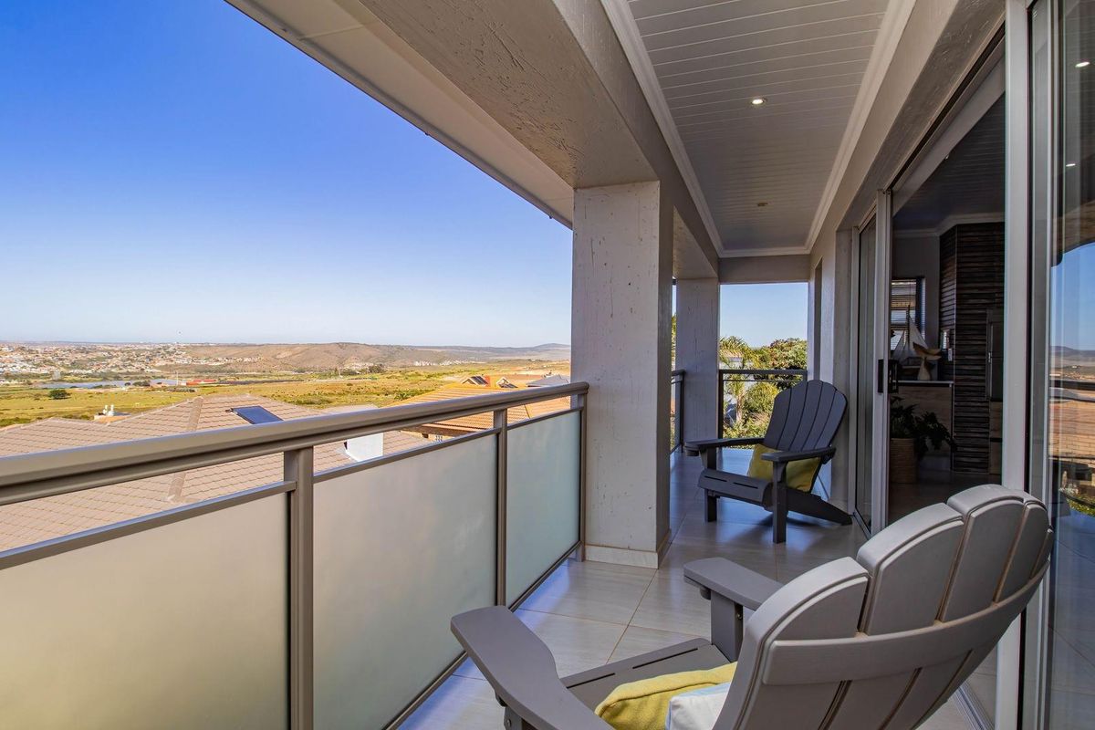 ULTIMATE LUXURY FOR SALE IN MONTE CHRISTO ECO ESTATE, HARTENBOS - Photo 2