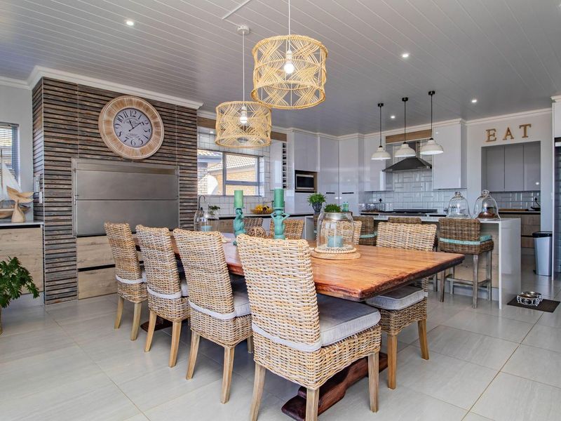 ULTIMATE LUXURY FOR SALE IN MONTE CHRISTO ECO ESTATE, HARTENBOS - Photo 2