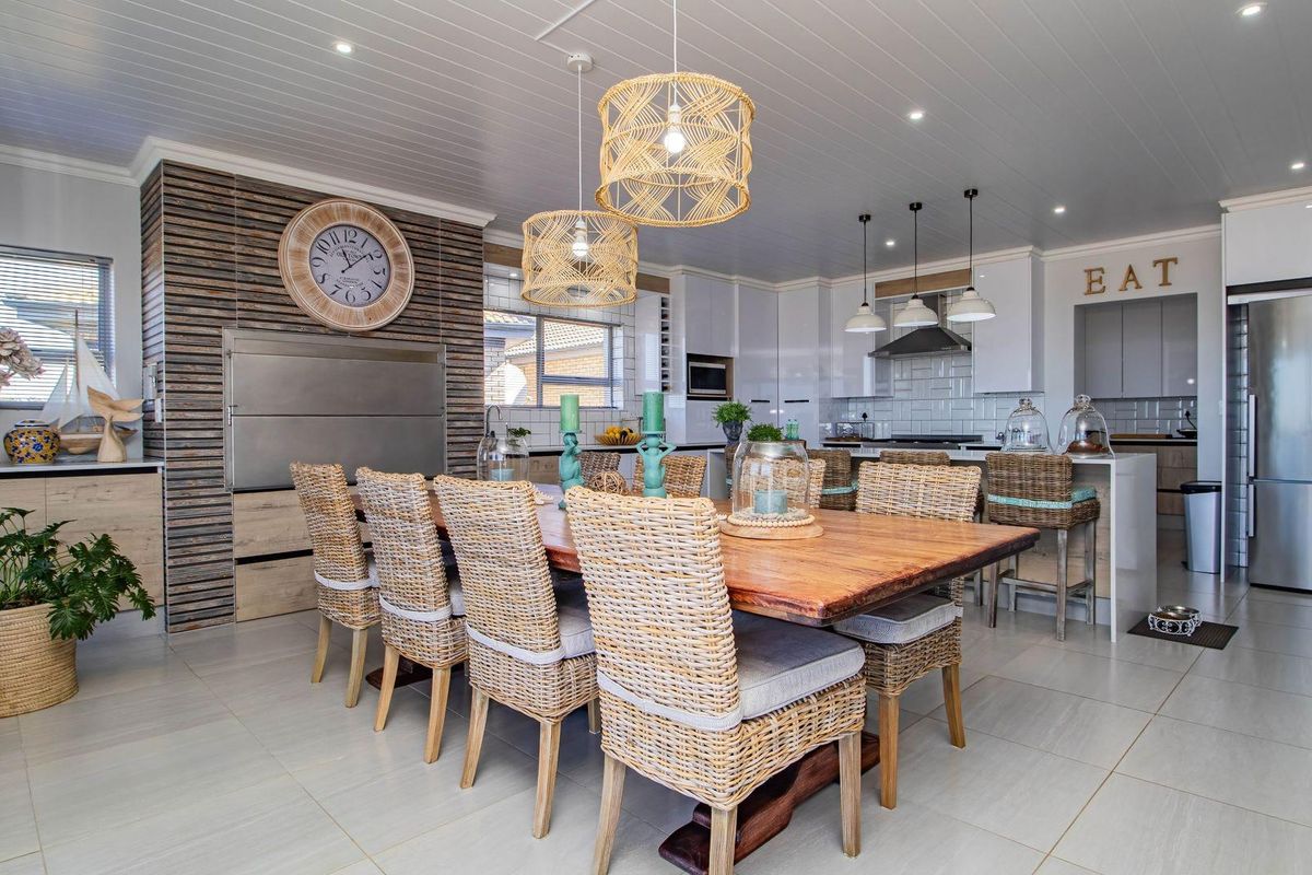 ULTIMATE LUXURY FOR SALE IN MONTE CHRISTO ECO ESTATE, HARTENBOS - Photo 2