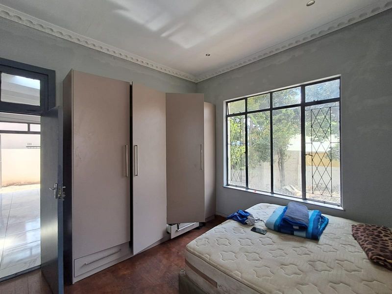 House For Sale in Yeoville, Johannesburg - Photo 7