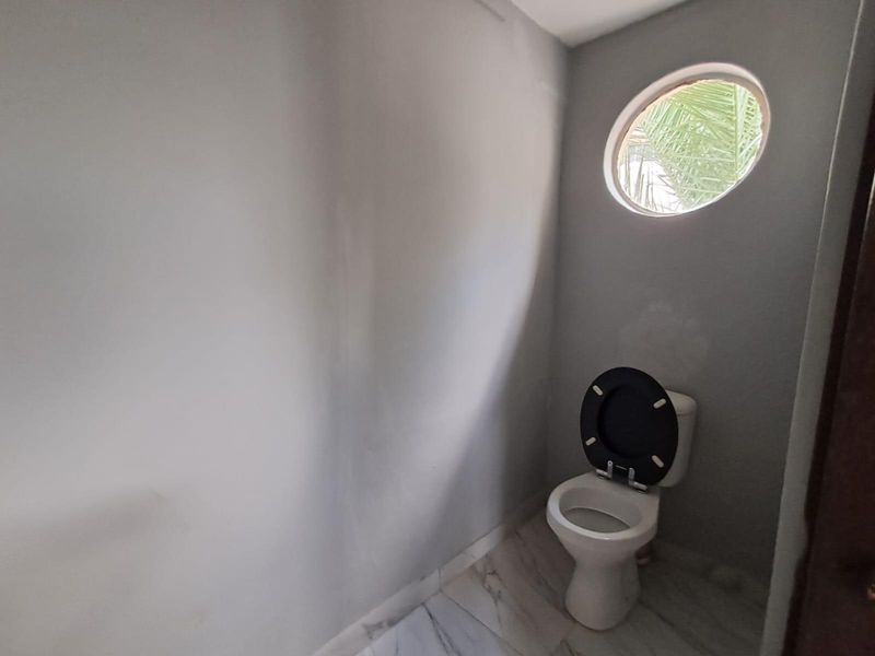 House For Sale in Yeoville, Johannesburg - Photo 10