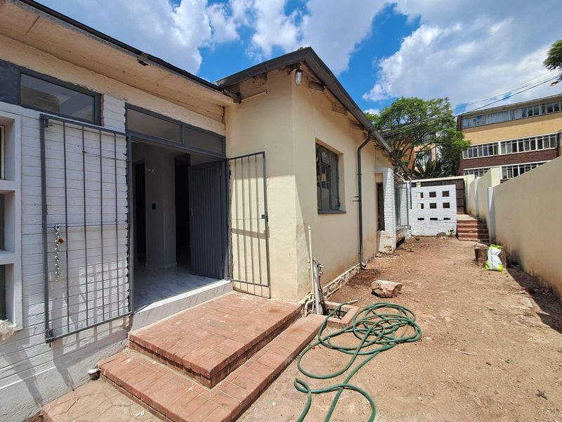 House For Sale in Yeoville, Johannesburg - Photo 5