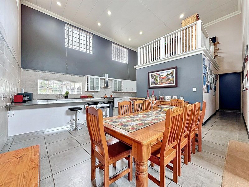 Exceptional Grootfontein Off Grid Living on 1 Hectare - Two Homes, Heated Pool, Solar and Borehole - Photo 7