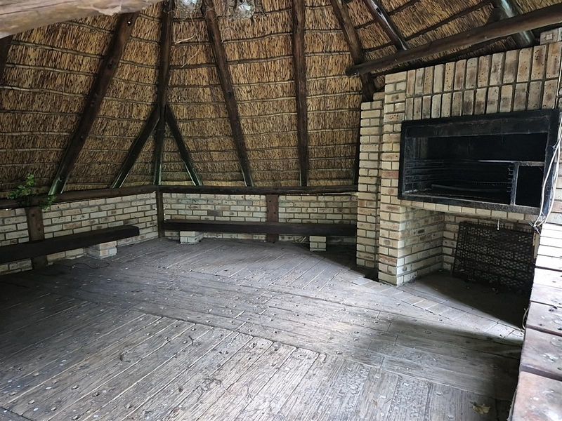 Spacious 5-Bedroom Home with 2 Income-Generating Apartments Mooirivier Park, Potchefstroom - Photo 6