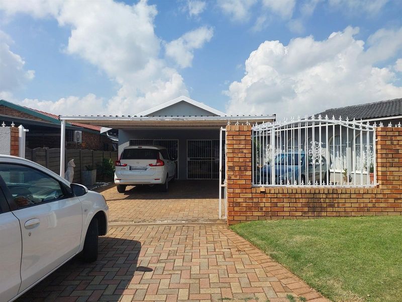 Cottage To Rent in Ravenswood Boksburg - Photo 4