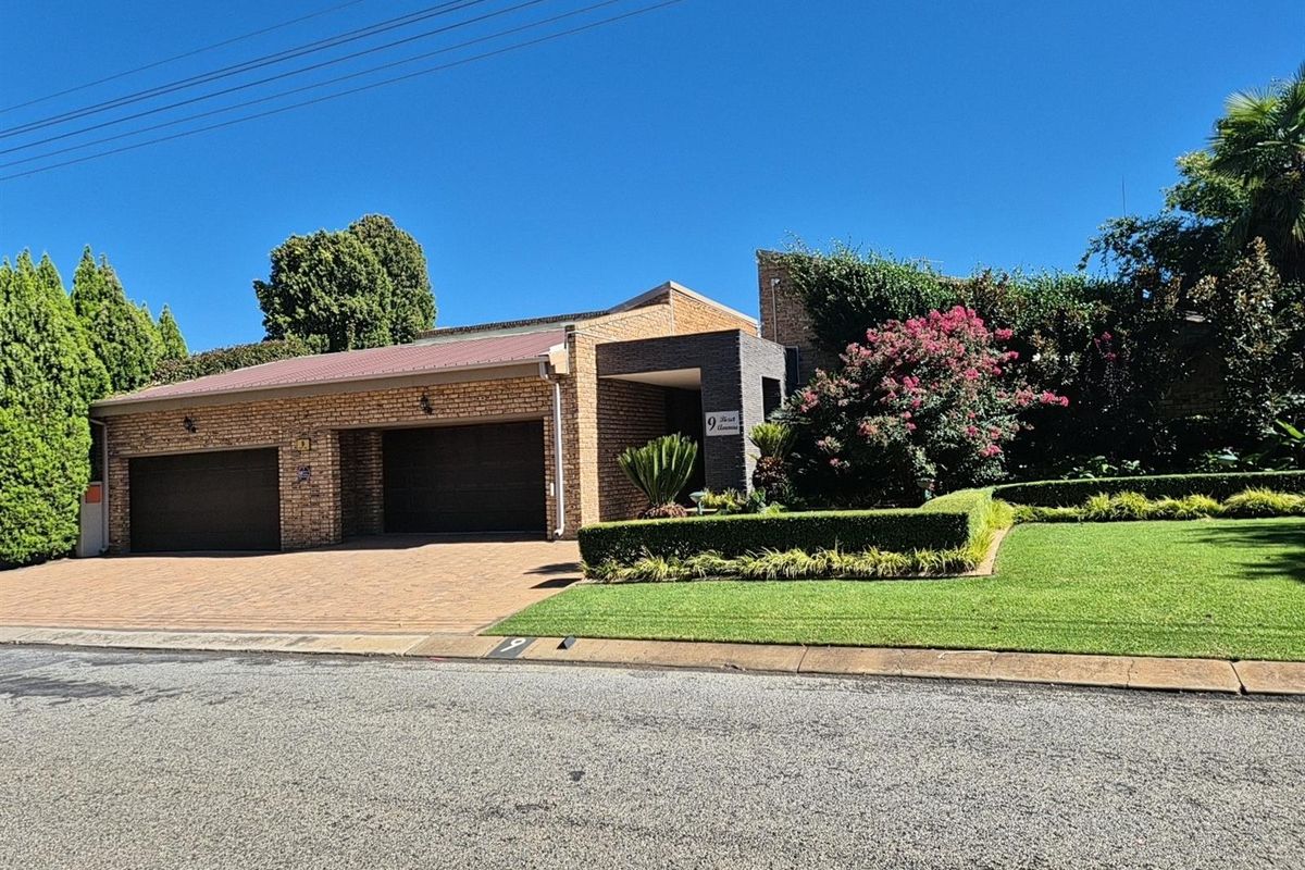 Spectacular Luxury Home in Van der Hoff Park, Potchefstroom, North West, Location! Location! - Photo 2