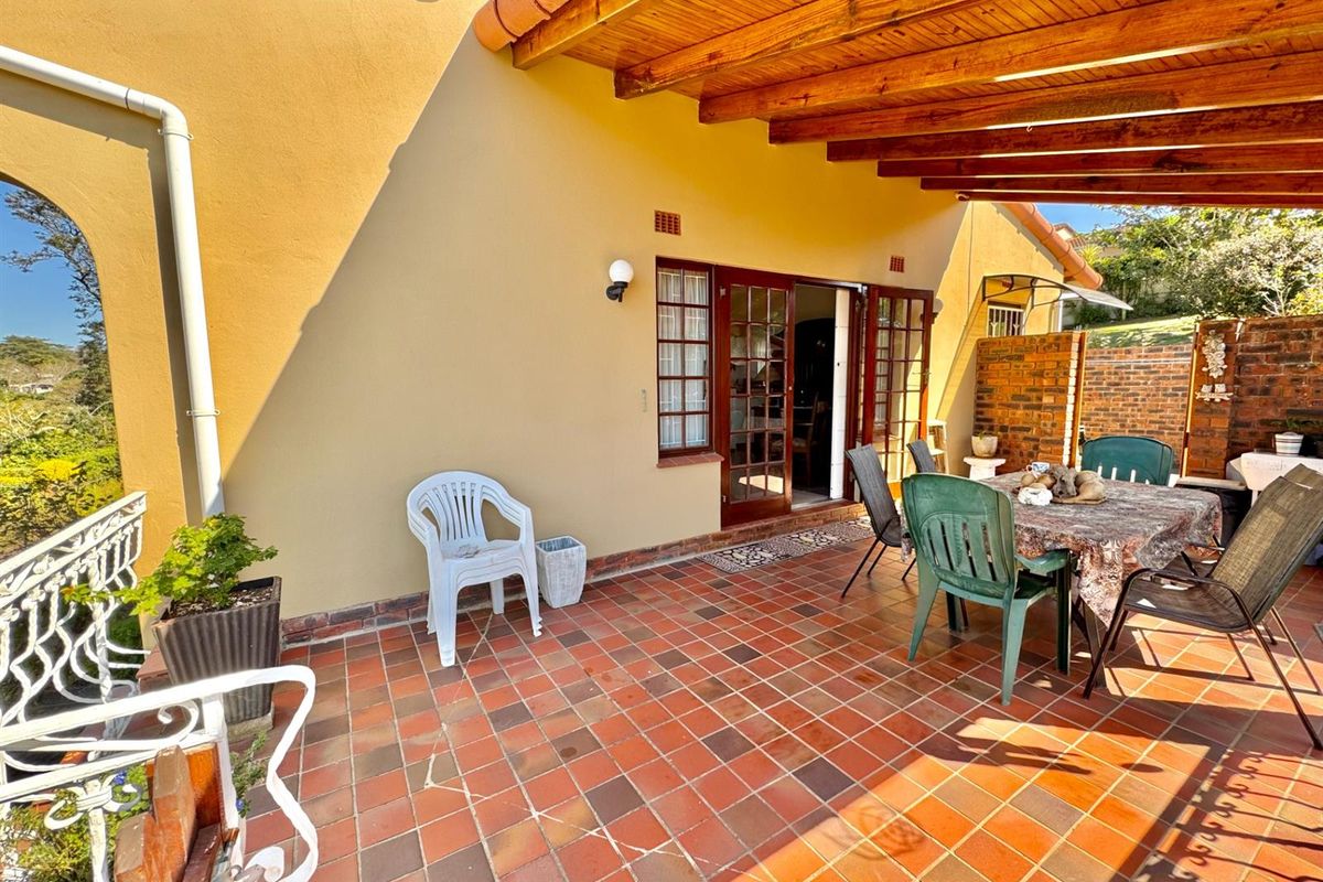 Townhouse For Sale in Umtentweni, Port Shepstone, KwaZulu Natal - Photo 5