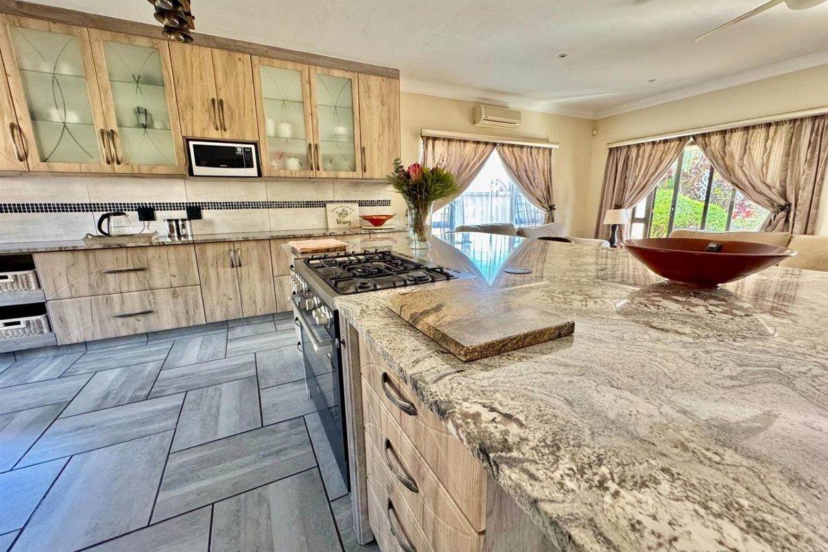 House For Sale in Shelly Beach, Margate, KwaZulu Natal - Photo 5