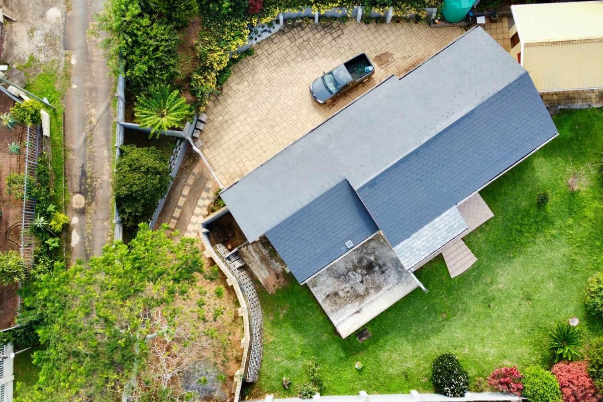 Charming Southport Home with Versatile Study or Hobby Room - Photo 2