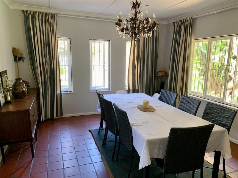 Beachfront Luxury Home with Direct Ocean Access - Photo 9