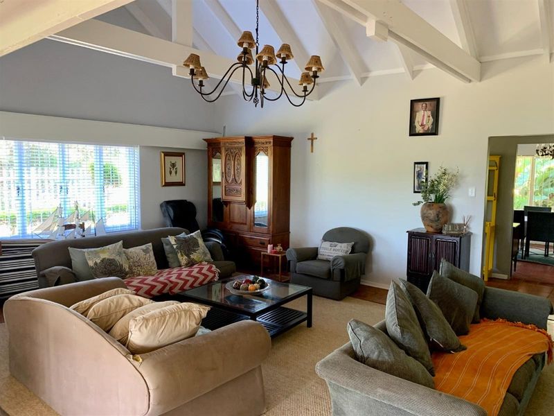 Beachfront Luxury Home with Direct Ocean Access - Photo 5