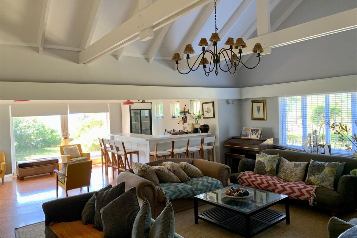 Beachfront Luxury Home with Direct Ocean Access - Photo 4