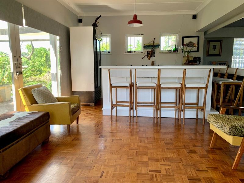 Beachfront Luxury Home with Direct Ocean Access - Photo 6