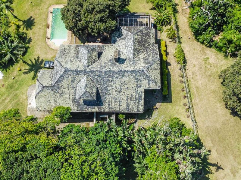 Beachfront Luxury Home with Direct Ocean Access - Photo 3