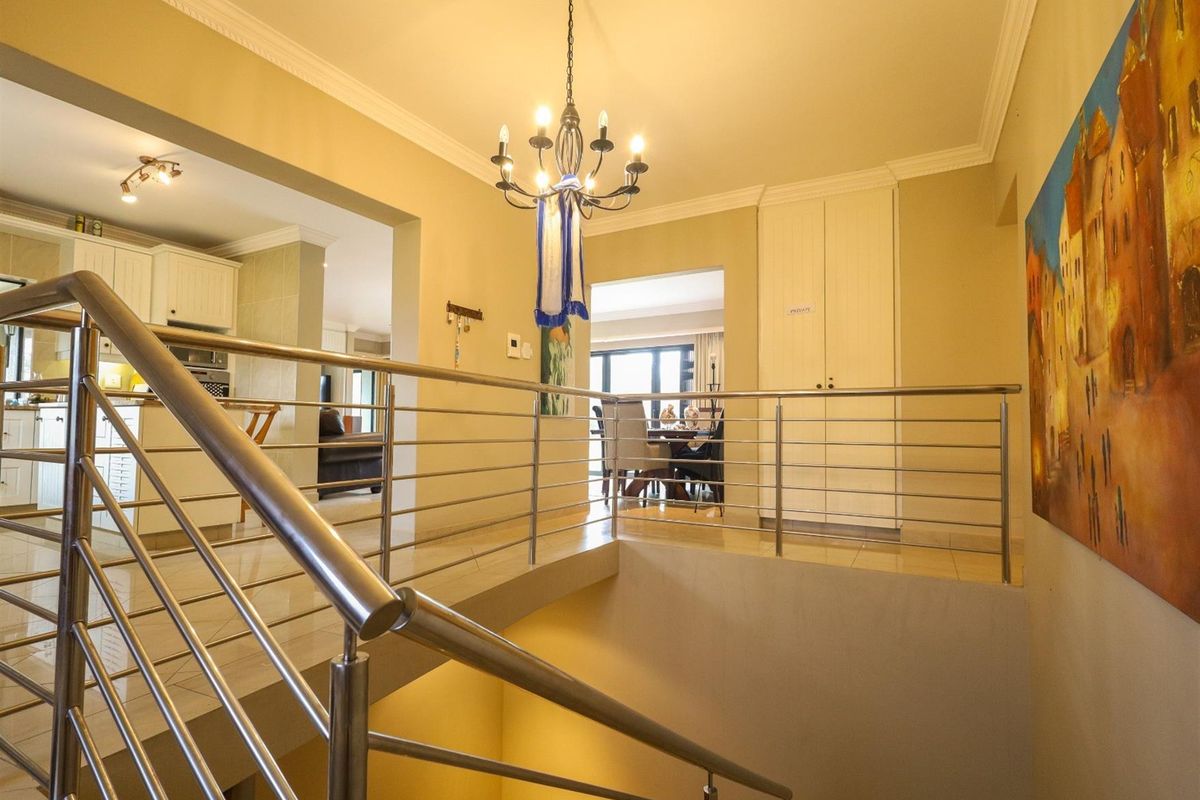 Modern Beachside Living with Indoor/Outdoor Flow - Photo 4