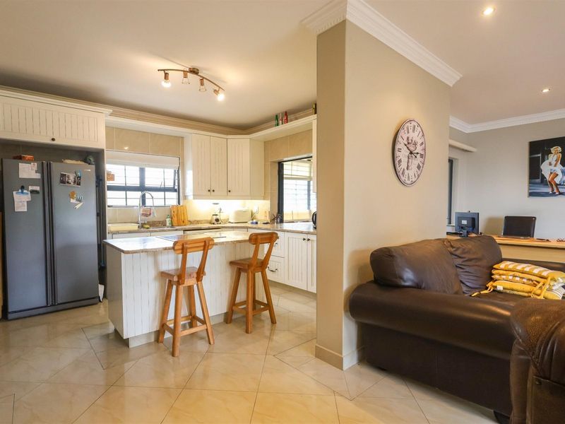 Modern Beachside Living with Indoor/Outdoor Flow - Photo 6