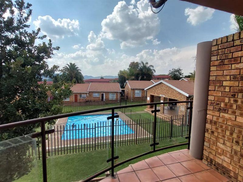 GREAT DEAL MR OR MRS RENTER! - Photo 1