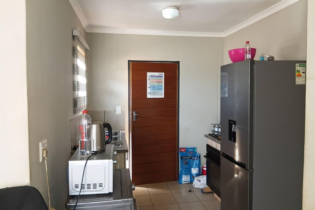 House For Sale in Protea Glen, Soweto - Photo 3