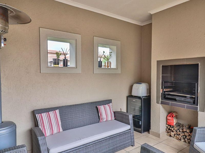 House For Sale in Noordwyk, Midrand - Photo 6