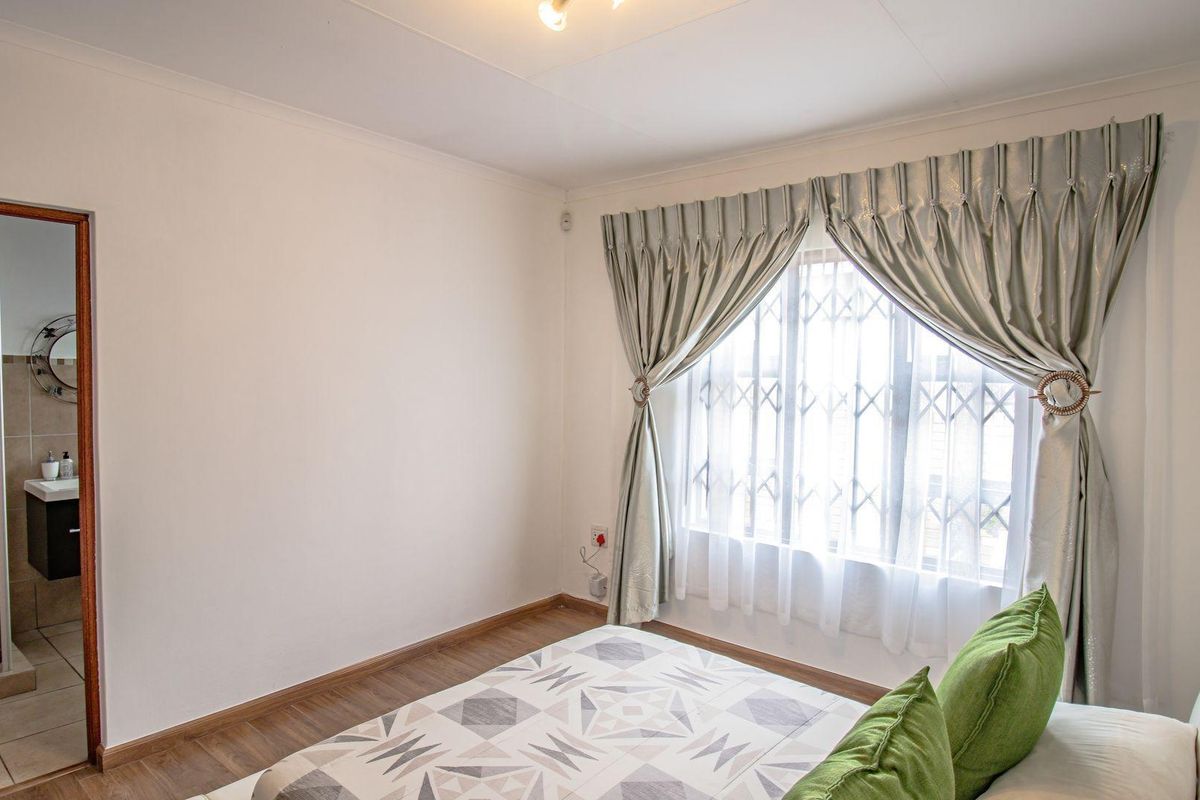 House For Sale in Noordwyk, Midrand - Photo 5