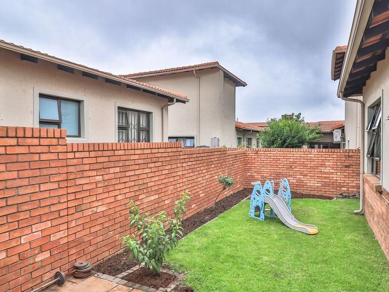 House For Sale in Noordwyk, Midrand - Photo 3