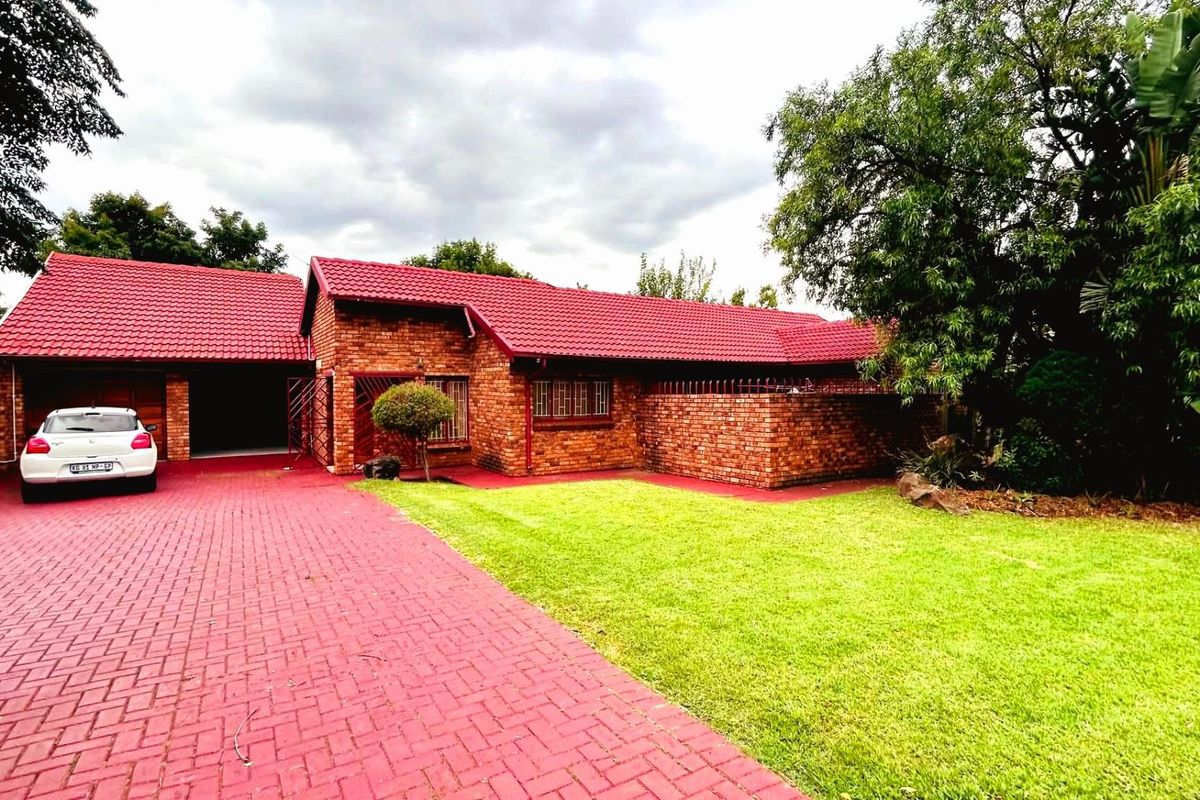 AMAZING GREAT FAMILY HOUSE - Photo 2