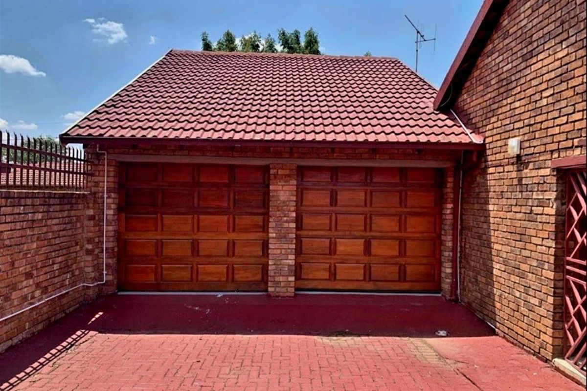 AMAZING GREAT FAMILY HOUSE - Photo 4