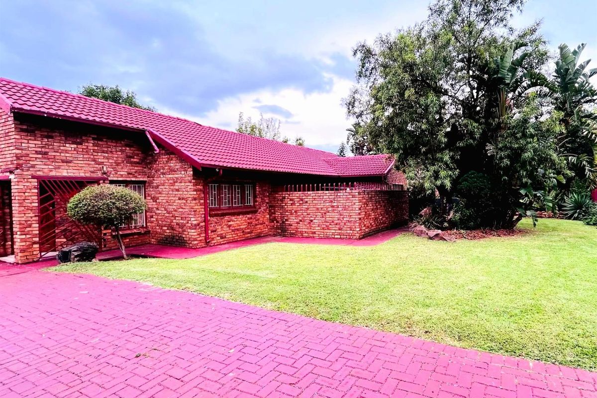 AMAZING GREAT FAMILY HOUSE - Photo 3