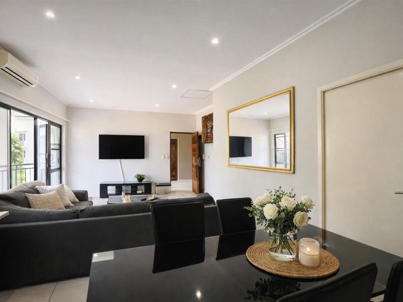 Apartment To Rent in Umhlanga, KwaZulu Natal - Photo 2