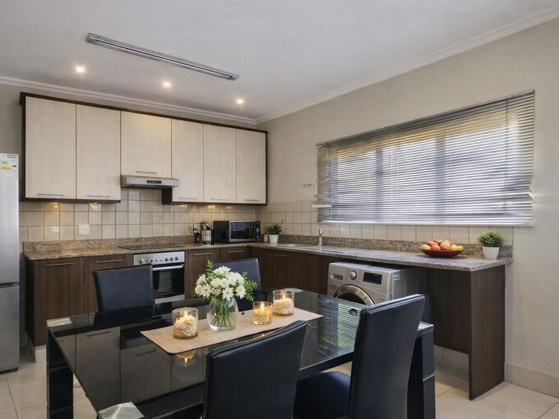 Apartment To Rent in Umhlanga, KwaZulu Natal - Photo 4