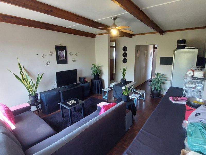2 Bedroom Apartment/flat For Sale in Manaba Beach, Margate, KwaZulu Natal - Photo 9