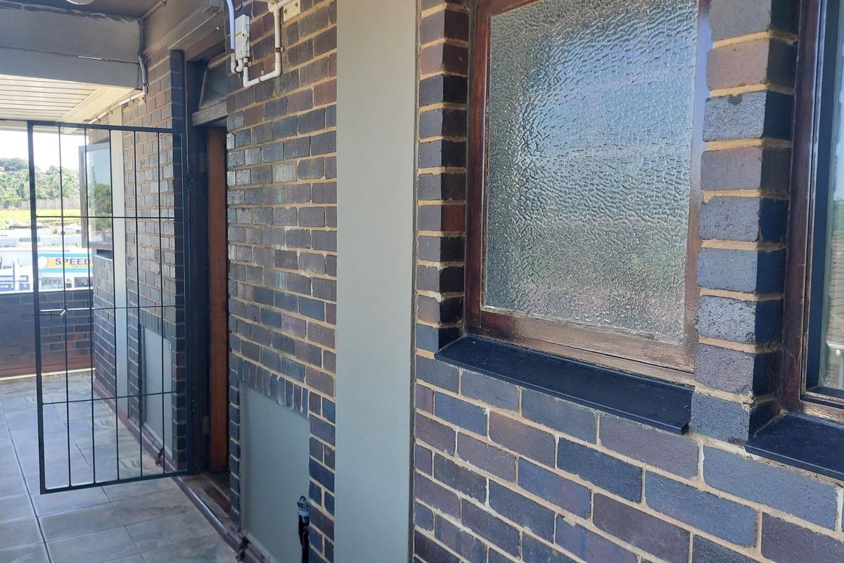 2 Bedroom Apartment/flat For Sale in Manaba Beach, Margate, KwaZulu Natal - Photo 3