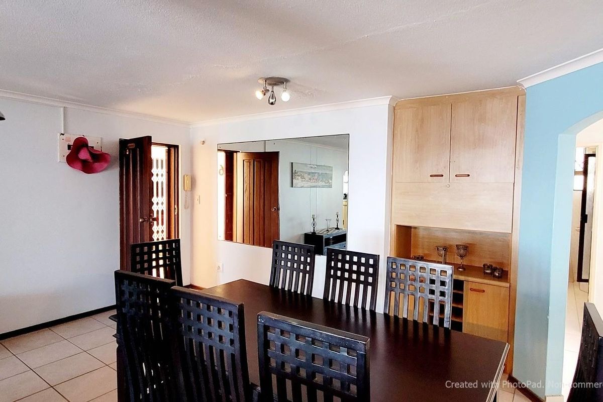 Apartment For Sale in Manaba Beach, Margate, KwaZulu Natal - Photo 4