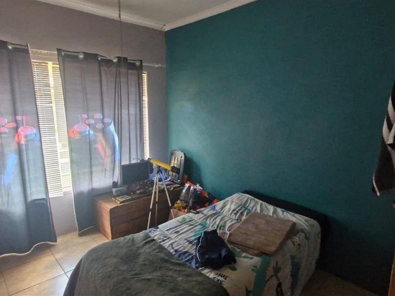 Off the Grid house For Sale in Doringkruin, Klerksdorp, North West - Photo 6