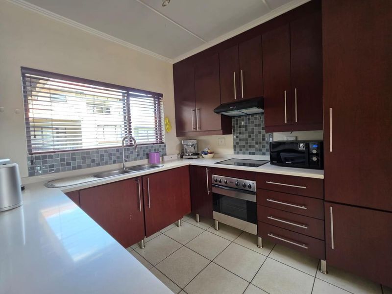 Apartment For Sale in Solheim, Germiston - Photo 8