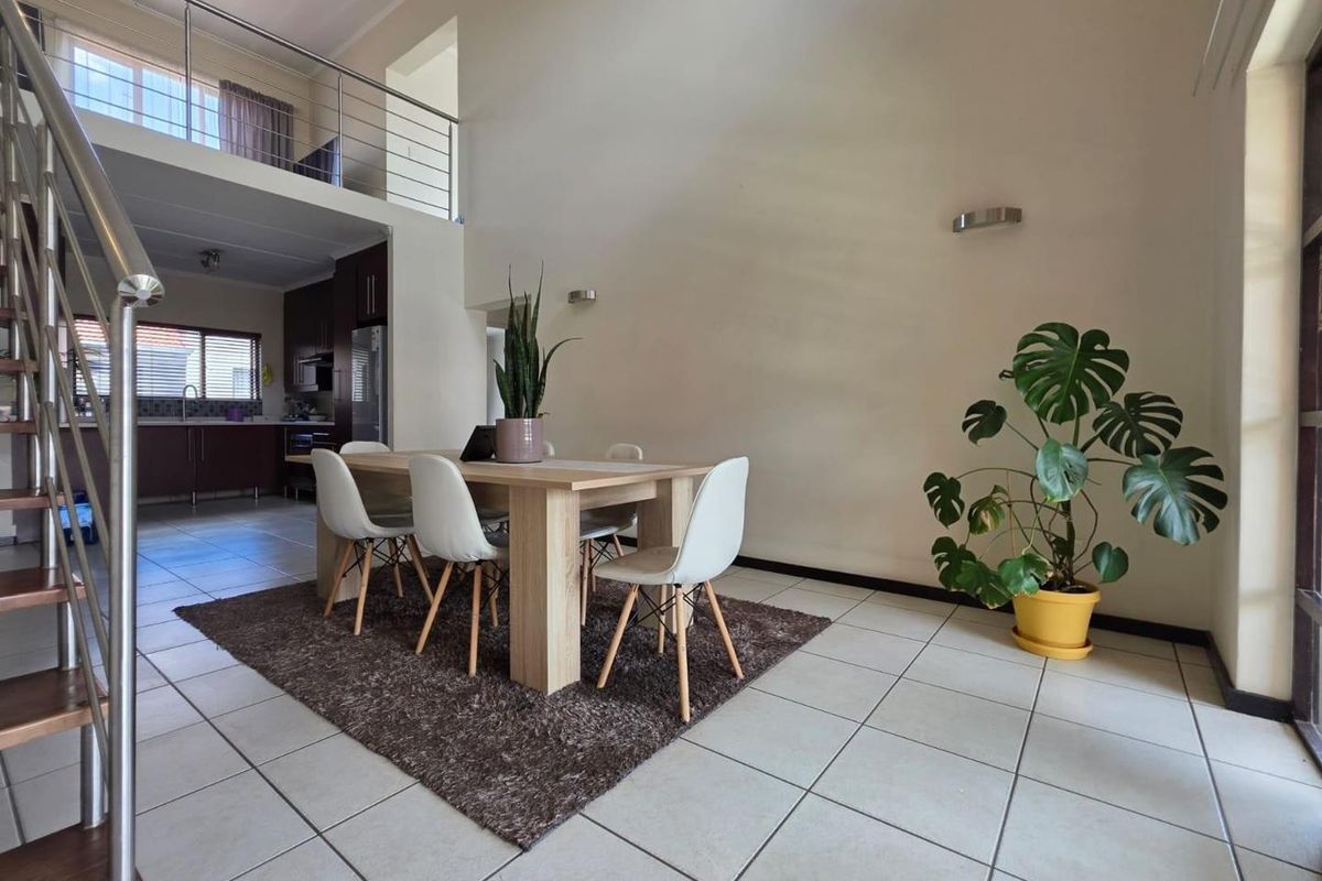 Apartment For Sale in Solheim, Germiston - Photo 4