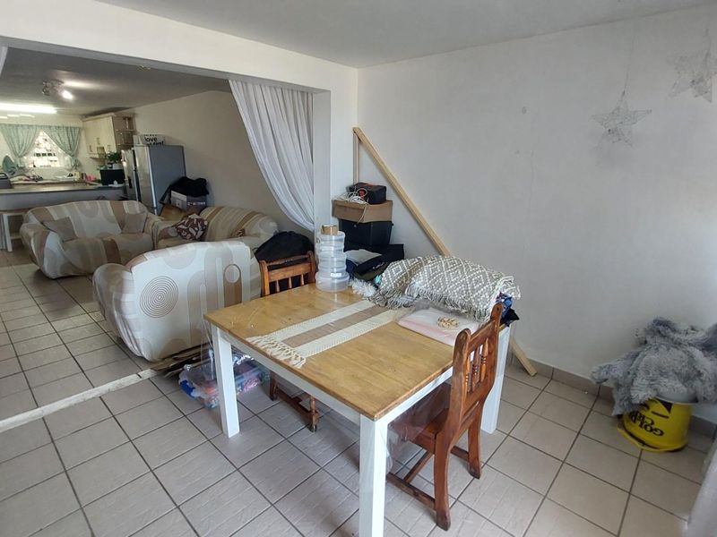 2 Bedroom Apartment For Sale, Margate, KwaZulu Natal - Photo 10