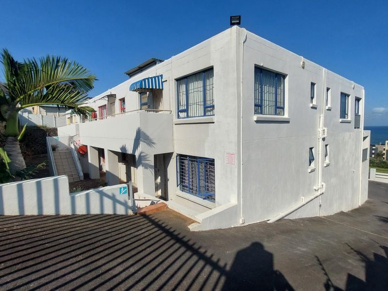2 Bedroom Apartment For Sale, Margate, KwaZulu Natal - Photo 2