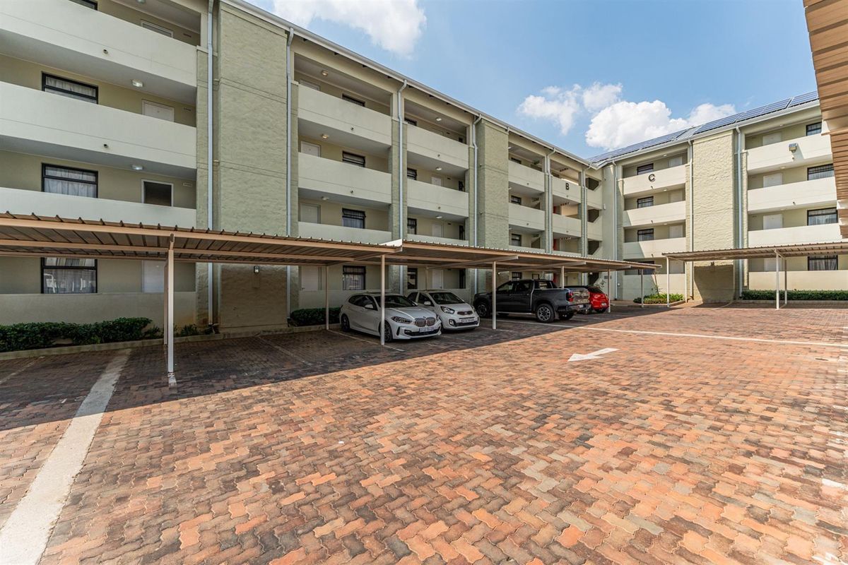Apartment for sale in Edenburg ,Sandton - Photo 3