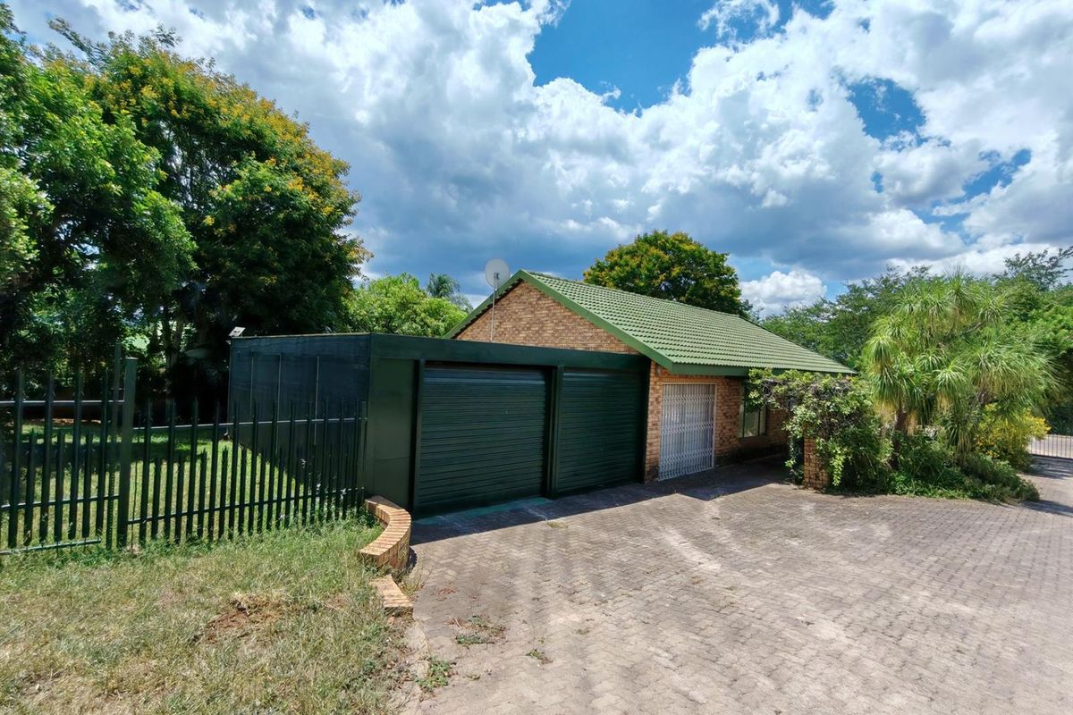 Zero Levy, Full Title Three bedroom Townhouse for sale in Bela Bela - Photo 3